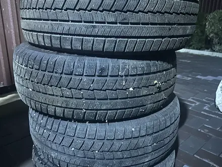 Шины 215/60 R16 за 55 000 тг. в Алматы