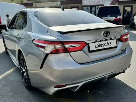 Toyota Camry 2020 года за 11 500 000 тг. в Алматы – фото 7