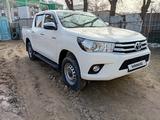 Toyota Hilux 2021 года за 19 000 000 тг. в Актобе