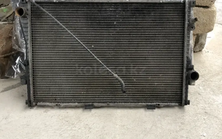 Радиатор на бмв е38үшін45 000 тг. в Шымкент