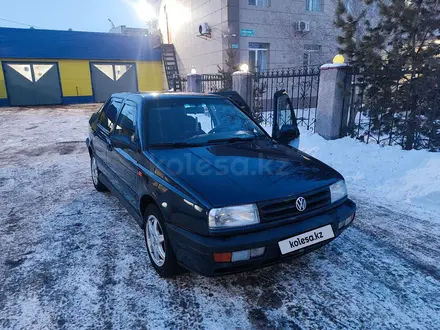 Volkswagen Vento 1993 года за 1 950 000 тг. в Балхаш – фото 2