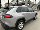 Toyota RAV4 2020 года за 14 900 000 тг. в Алматы – фото 2