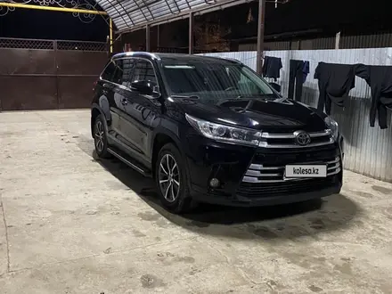 Toyota Highlander 2019 года за 18 000 000 тг. в Шымкент – фото 6