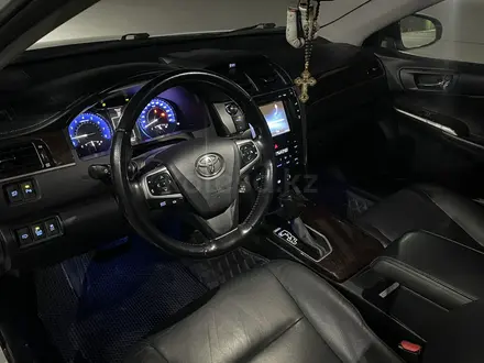 Toyota Camry 2015 года за 12 950 000 тг. в Караганда – фото 12