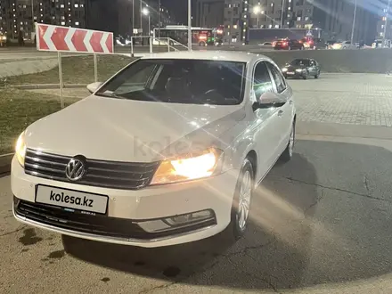 Volkswagen Passat 2014 года за 5 350 000 тг. в Алматы