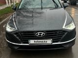 Hyundai Sonata 2021 годаfor10 400 000 тг. в Алматы – фото 3