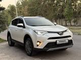 Toyota RAV4 2017 года за 12 000 000 тг. в Алматы – фото 3