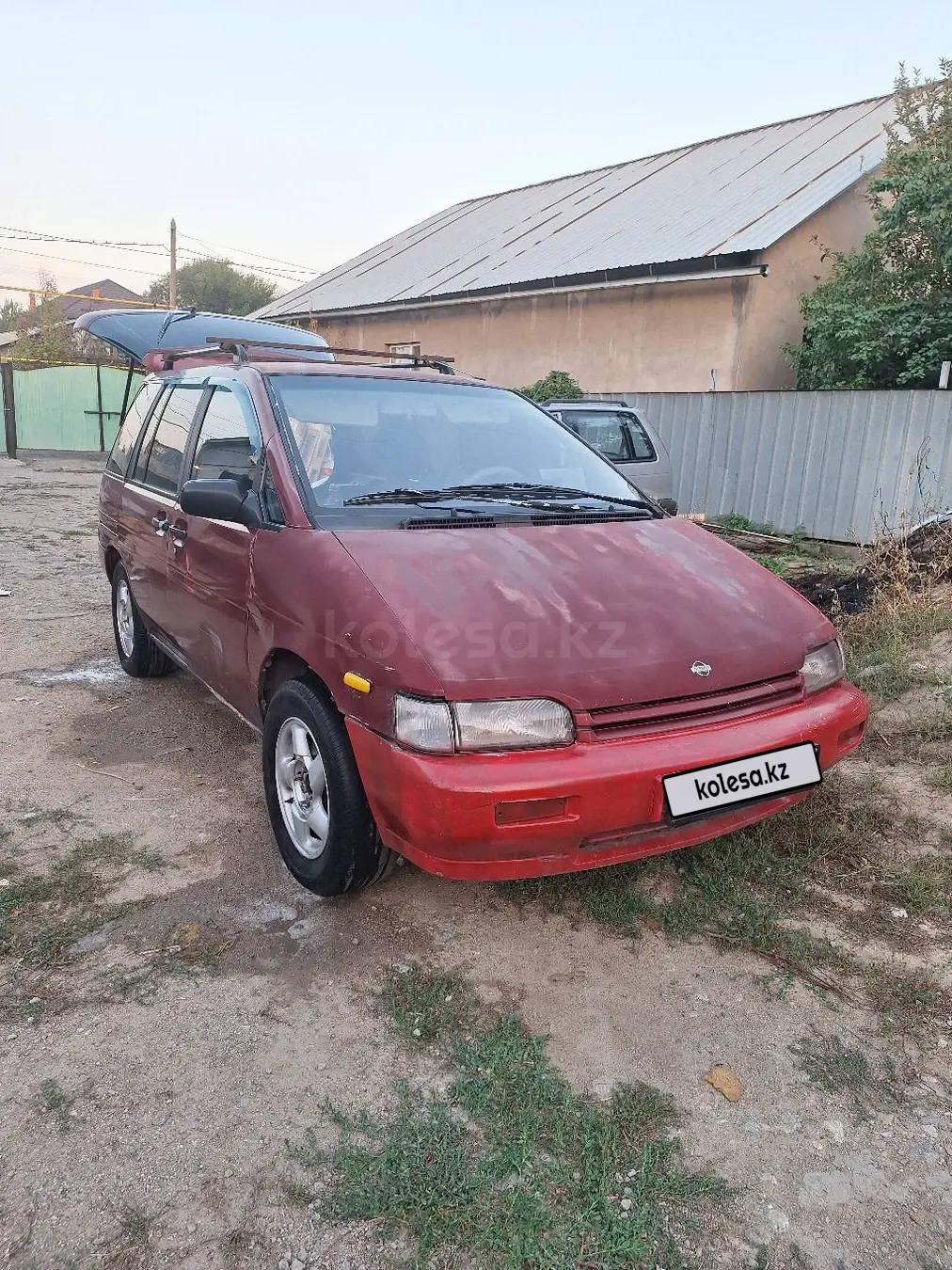 Nissan Prairie, 1993