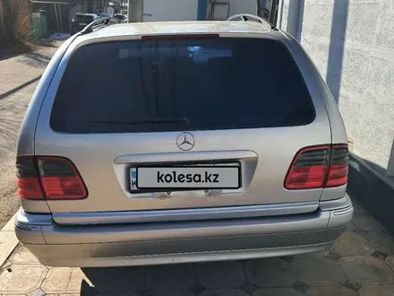 Mercedes-Benz E 320 1997 года за 2 500 000 тг. в Алматы – фото 2