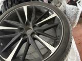 Диски R19 с летними новыми шинами dunlop за 500 000 тг. в Талдыкорган