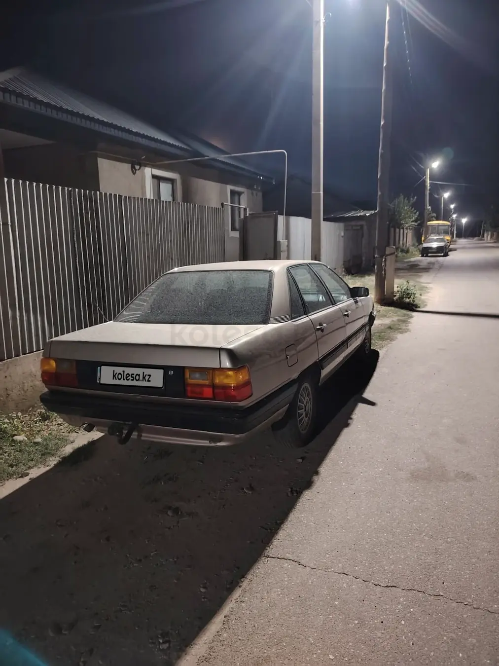 Audi 100, 1987