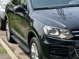 Volkswagen Touareg 2011 года за 9 500 000 тг. в Алматы – фото 3