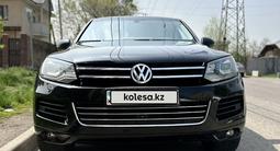 Volkswagen Touareg 2011 года за 9 300 000 тг. в Алматы
