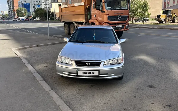 Toyota Camry 2000 года за 3 400 000 тг. в Астана
