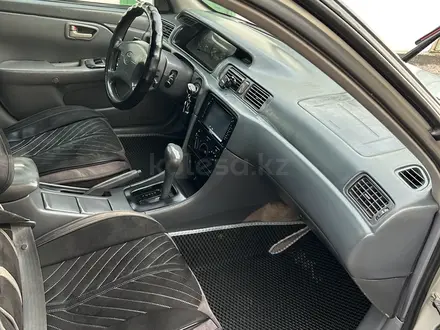 Toyota Camry 2000 года за 3 400 000 тг. в Астана – фото 15