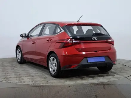 Hyundai i20 2023 года за 5 990 000 тг. в Астана – фото 7