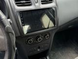Renault Logan 2015 годаүшін1 700 000 тг. в Семей – фото 4