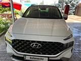 Hyundai Santa Fe 2023 годаfor21 500 000 тг. в Алматы – фото 3