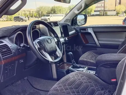 Toyota Land Cruiser Prado 2012 года за 15 500 000 тг. в Актобе – фото 5