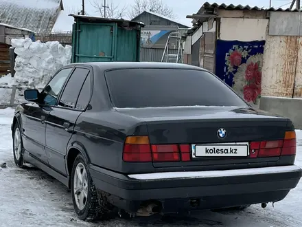 BMW 520 1993 года за 1 600 000 тг. в Астана