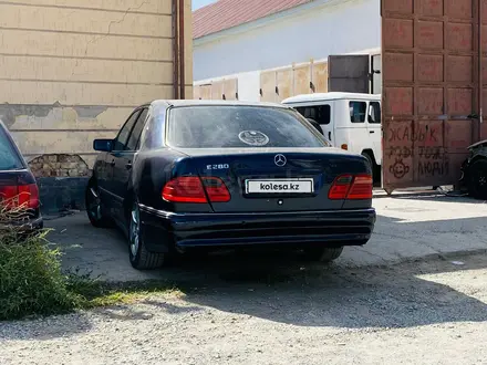 Mercedes-Benz E 230 1995 года за 1 900 000 тг. в Кызылорда – фото 7