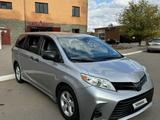 Toyota Sienna 2019 года за 11 000 000 тг. в Астана – фото 2