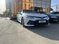 Toyota Camry 2021 года за 17 500 000 тг. в Уральск – фото 15