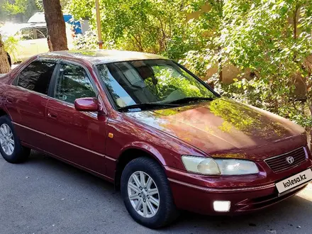 Toyota Camry 1997 года за 3 800 000 тг. в Алматы – фото 7