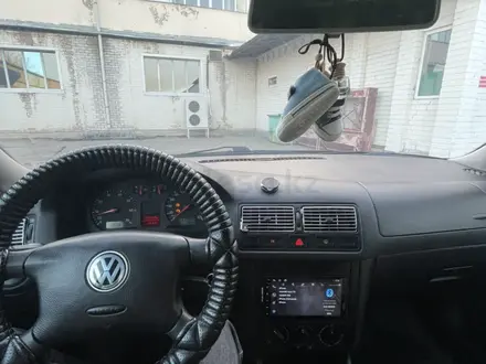 Volkswagen Golf 2003 года за 2 500 000 тг. в Астана – фото 9