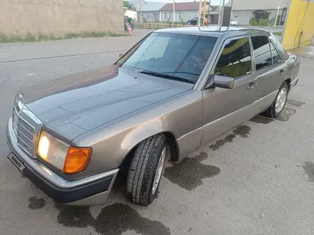 Mercedes-Benz E 200 1991 года за 2 100 000 тг. в Шымкент – фото 11