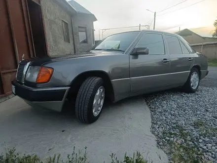 Mercedes-Benz E 200 1991 года за 2 100 000 тг. в Шымкент – фото 5