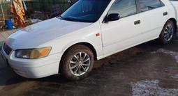 Toyota Camry 1997 годаүшін3 400 000 тг. в Актобе – фото 4