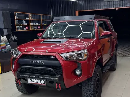 Toyota 4Runner 2018 года за 17 000 000 тг. в Актау