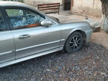 Hyundai Sonata 2002 года за 1 350 000 тг. в Каражал – фото 4