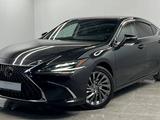 Lexus ES 250 Luxury 2.5 2022 года за 24 500 000 тг. в Алматы