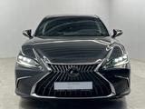 Lexus ES 250 Luxury 2.5 2022 года за 23 000 000 тг. в Алматы – фото 2