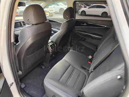 Kia Sorento 2018 года за 8 700 000 тг. в Шымкент – фото 9