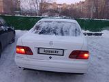 Mercedes-Benz E 200 1996 годаүшін2 100 000 тг. в Астана – фото 3