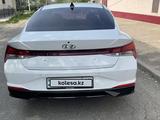 Hyundai Elantra 2021 года за 9 100 000 тг. в Шымкент – фото 2