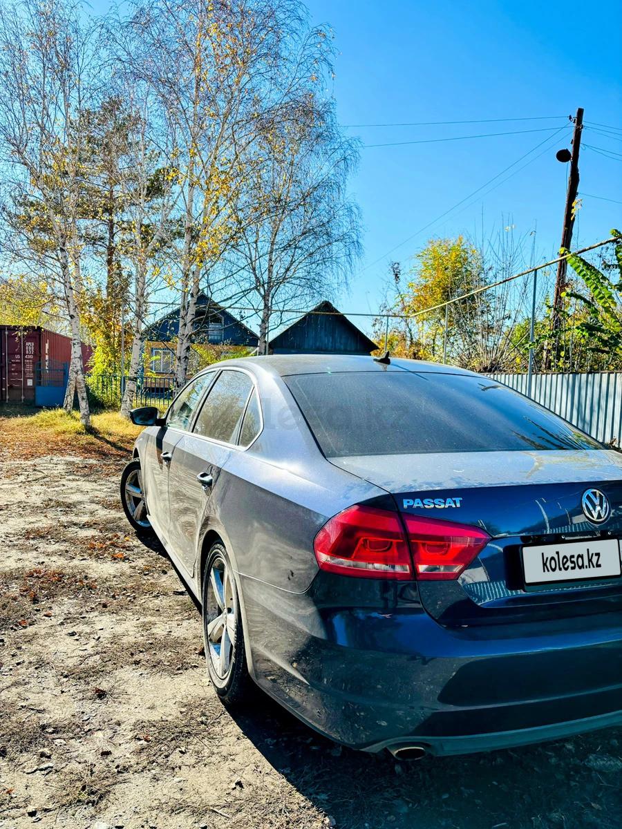 Volkswagen Passat 2012 г.