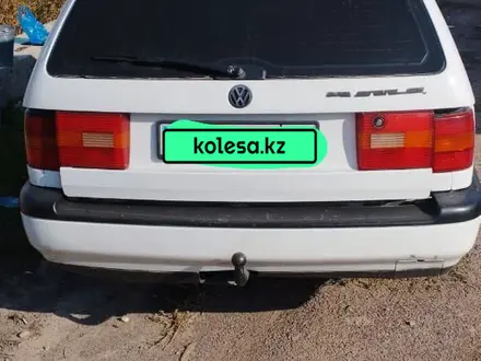 Volkswagen Passat 1994 года за 1 800 000 тг. в Тараз – фото 2