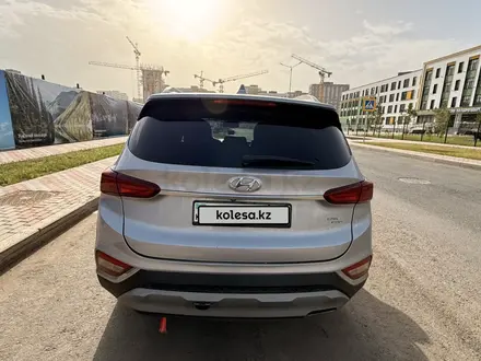 Hyundai Santa Fe 2020 года за 13 000 000 тг. в Астана – фото 5