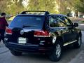 Volkswagen Touareg 2005 года за 4 700 000 тг. в Караганда – фото 2