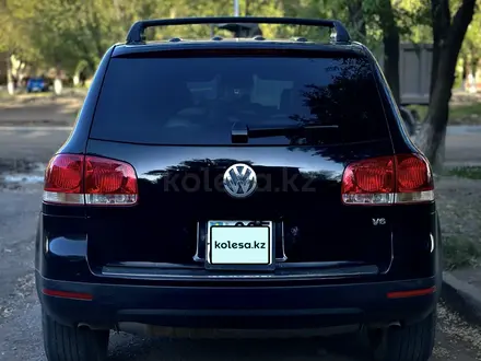 Volkswagen Touareg 2005 года за 4 700 000 тг. в Караганда – фото 7