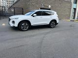 Hyundai Santa Fe 2020 года за 13 000 000 тг. в Астана – фото 3