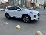 Hyundai Santa Fe 2020 года за 13 000 000 тг. в Астана – фото 2