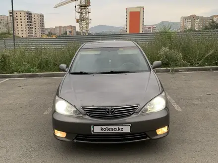 Toyota Camry 2005 года за 5 500 000 тг. в Усть-Каменогорск – фото 2