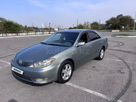 Toyota Camry 2005 года за 5 500 000 тг. в Тараз – фото 2