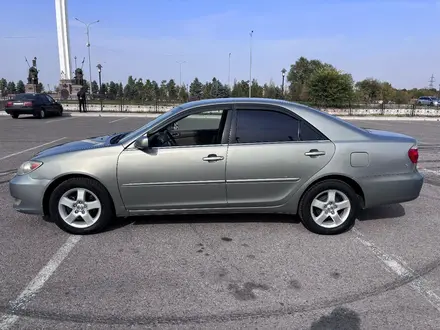 Toyota Camry 2005 года за 5 500 000 тг. в Тараз – фото 3