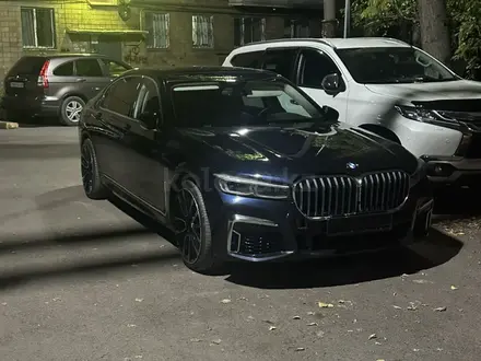 BMW 740 2016 года за 23 500 000 тг. в Караганда – фото 7